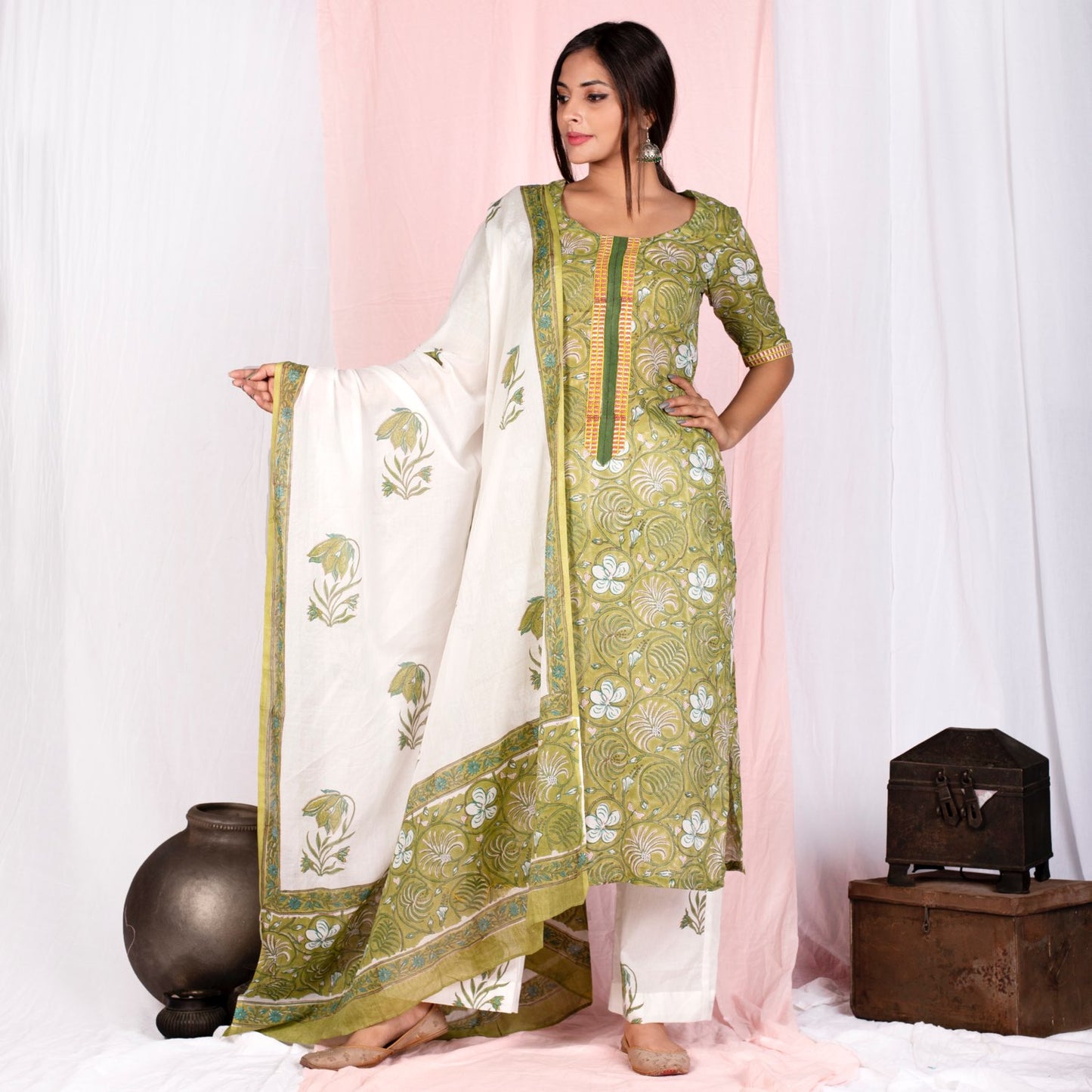 Green Jaal Hand Block Suit