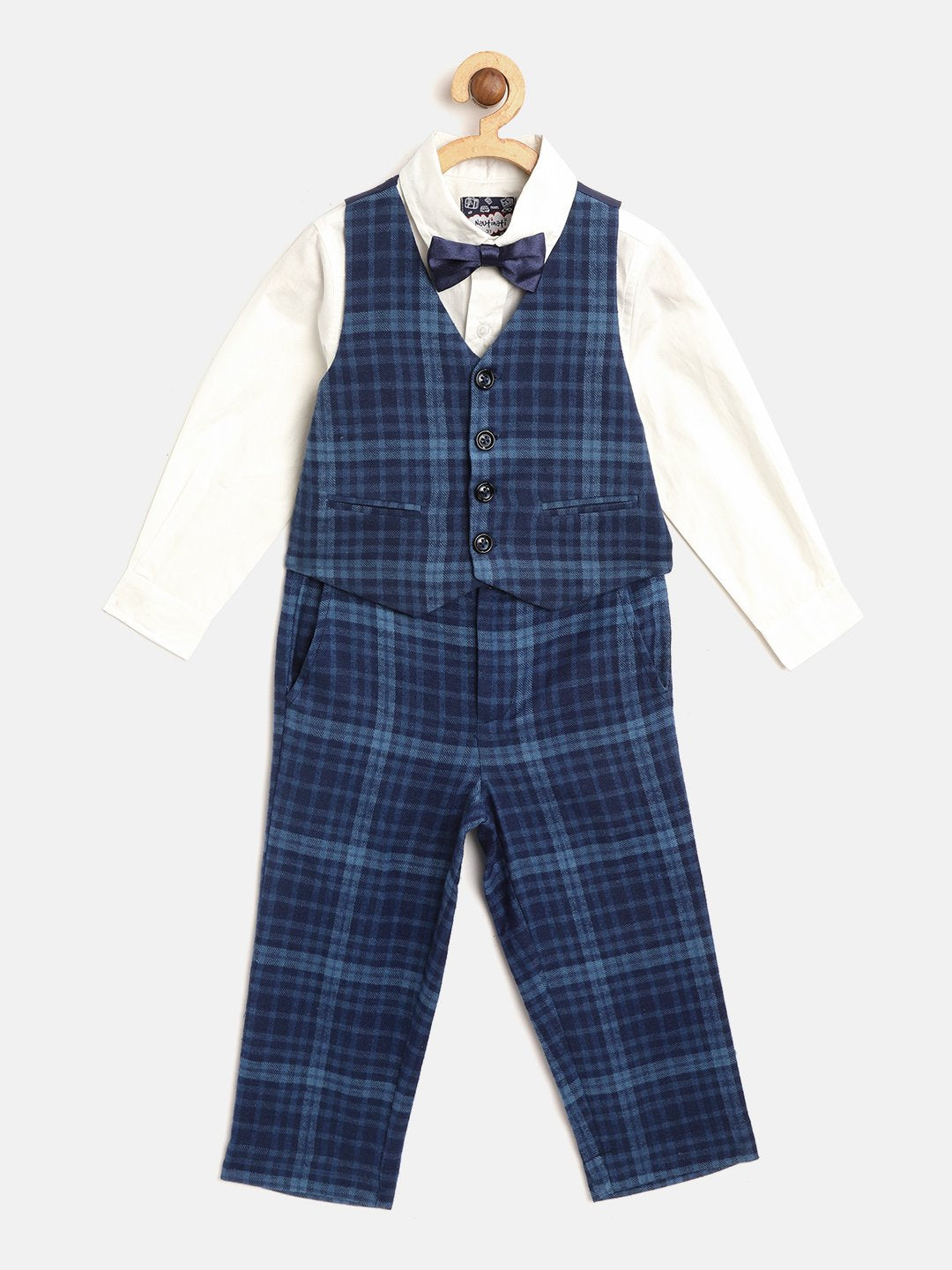 Boys Blue-White Coloured Solid Boys Set